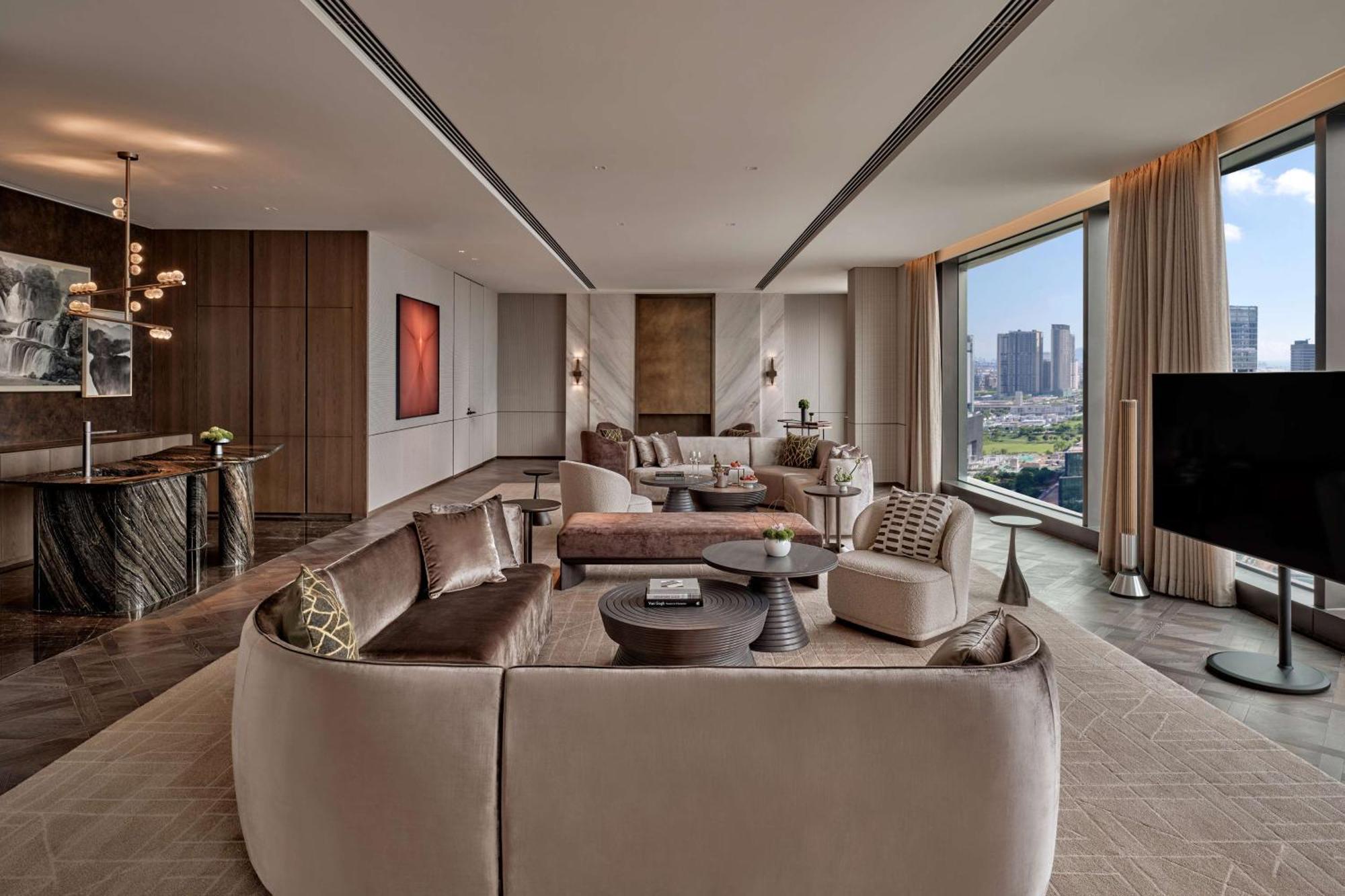 Conrad Shenzhen, The First Art Museum Hotel In Greater Bay Area With The Stunning Bay And Sunset View In The Hotel Terrace Buitenkant foto