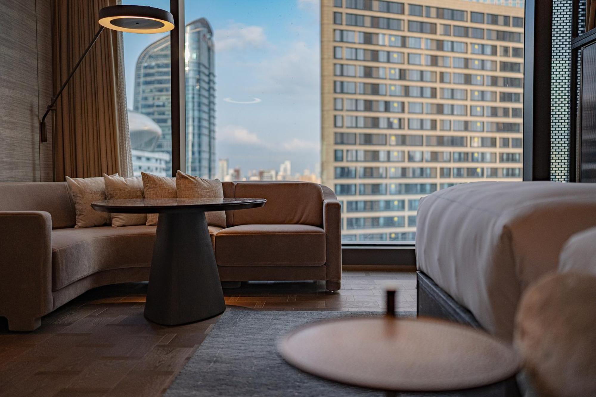 Conrad Shenzhen, The First Art Museum Hotel In Greater Bay Area With The Stunning Bay And Sunset View In The Hotel Terrace Buitenkant foto